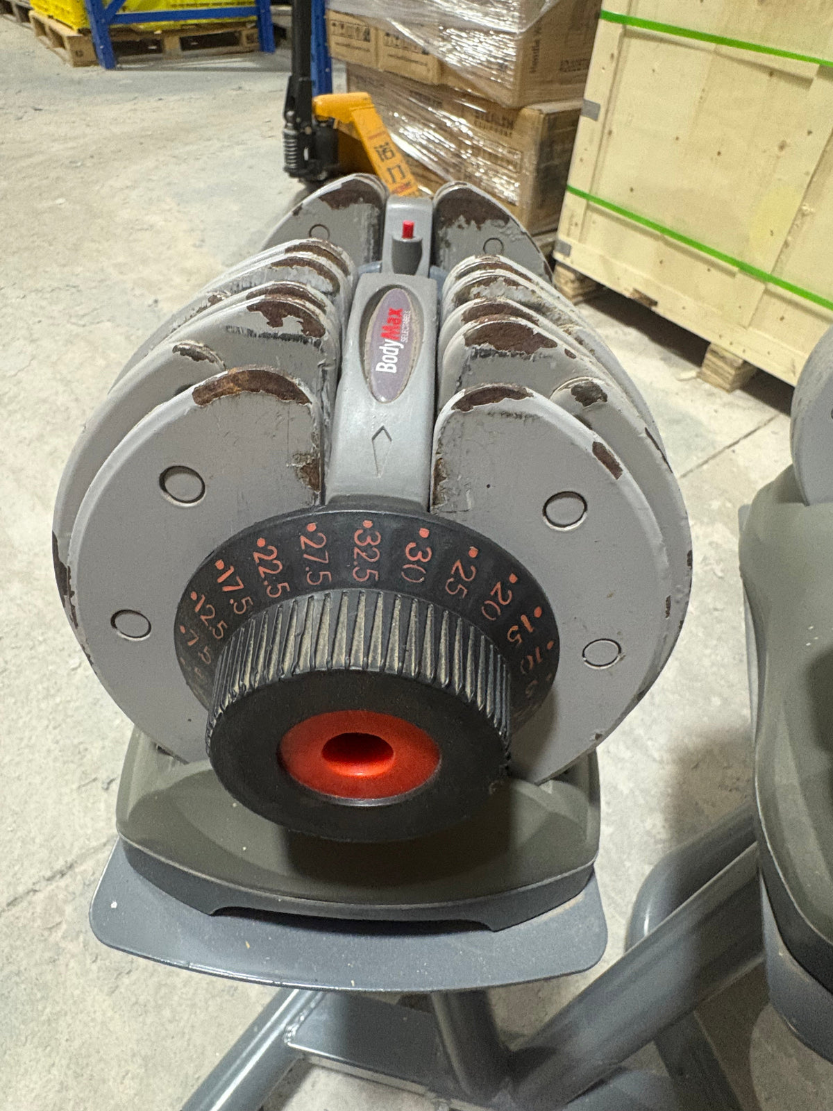 Haltère réglable 5-32,5 kg d'occasion + support